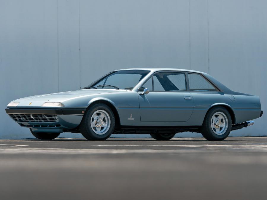  Ferrari 365 GT4 2+2 1972 года  (фото 1 из 13)